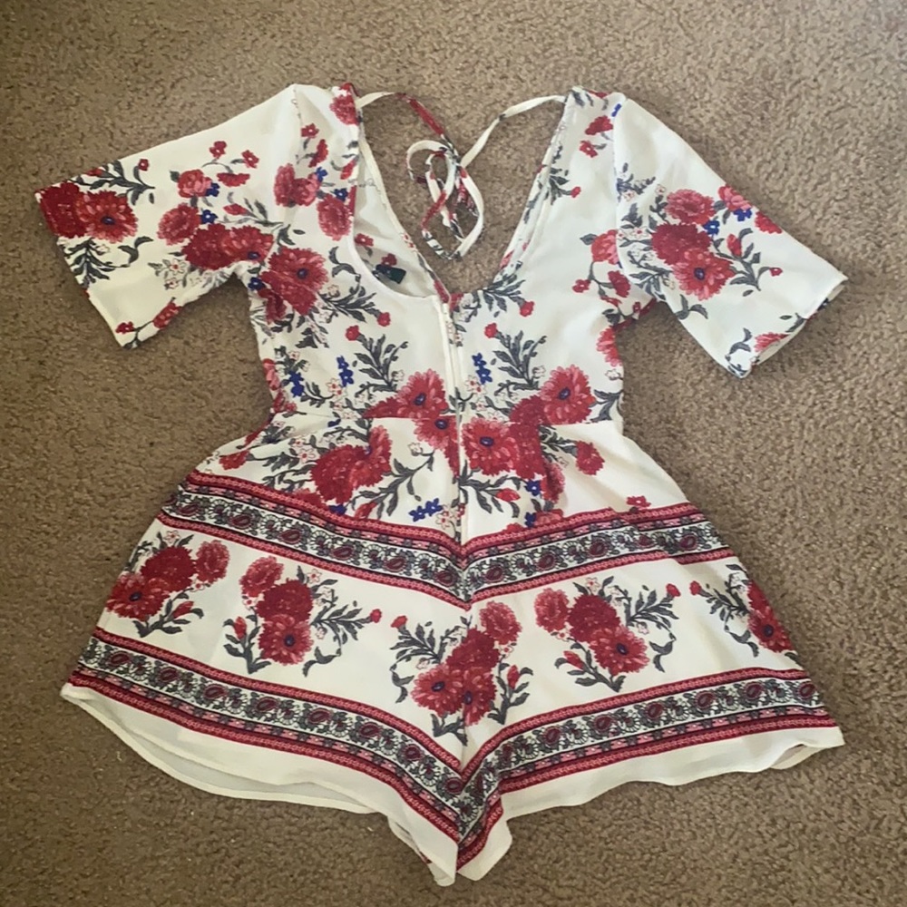 patterned romper - Picture 2 of 3